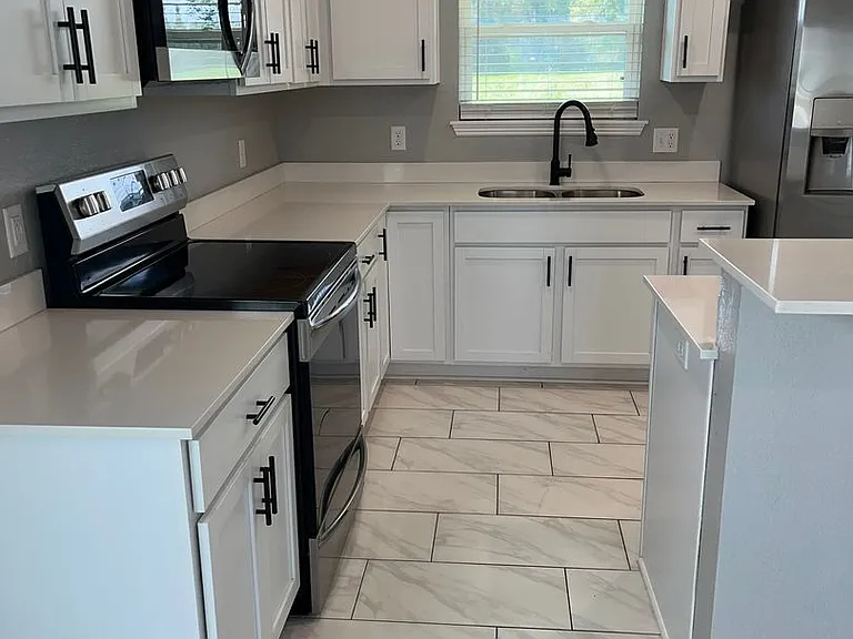 1518 Northridge Dr E — Photo 11
