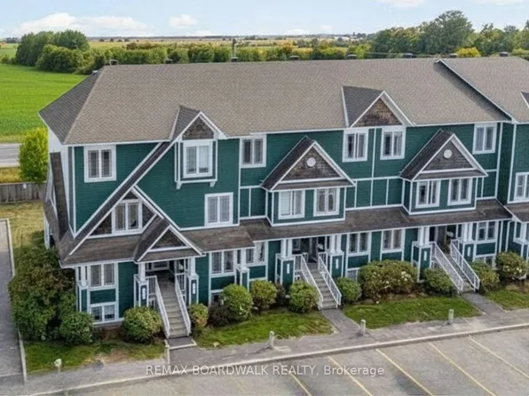 364 Crownridge Dr, Ottawa, ON K2M 3A4