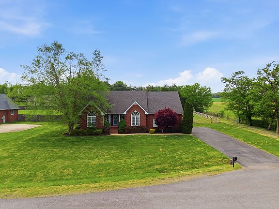 2nd image of 1013 Weiss Rd
