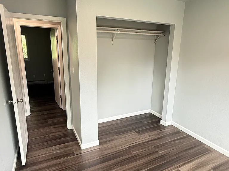 601 Cherry St #4 — Photo 11