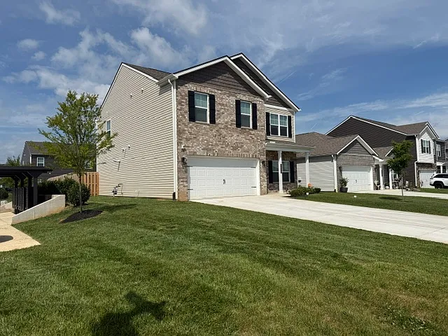 1429 Three Horses Ln — Photo 3