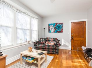 2952 W Altgeld St, Chicago, IL 60647