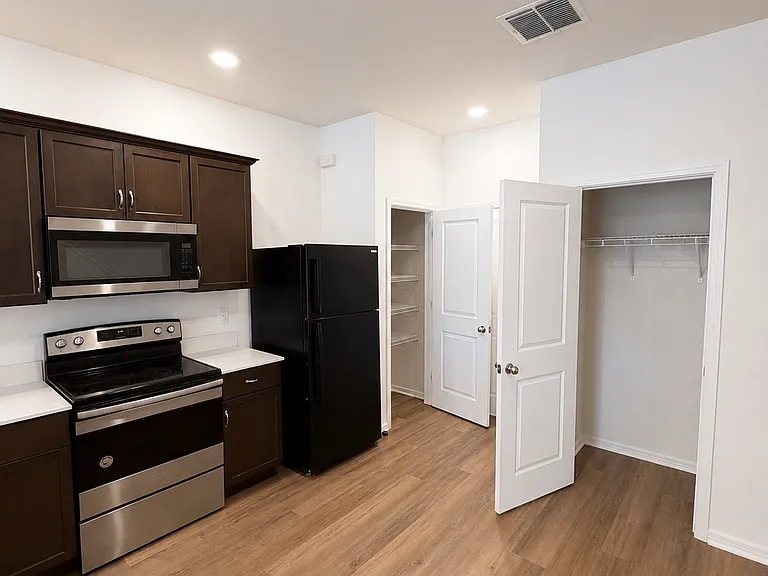 2943 Deer Pine Trl — Photo 2