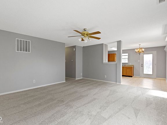 5th image of 3423 Summer Breeze Cir
