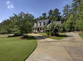 887 Foxwerthe Dr NW, Kennesaw, GA 30152