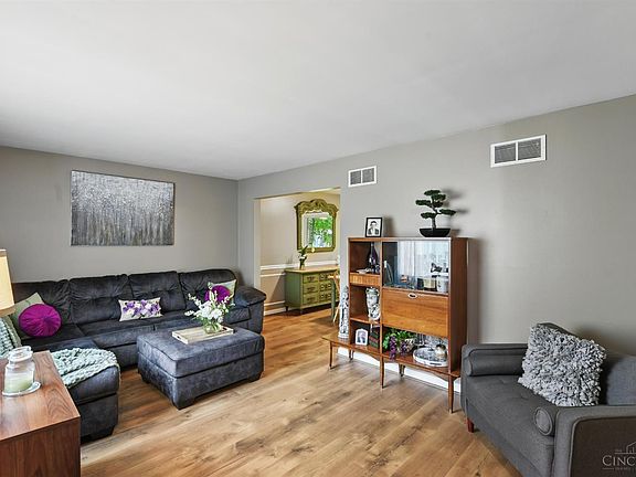 3rd image of 2824 Westonridge Dr