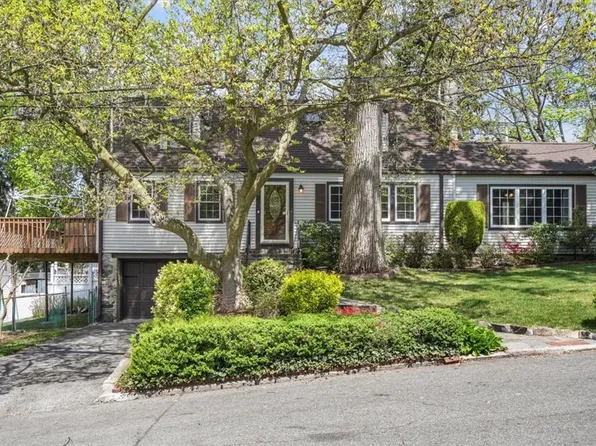 31 Tibbetts Road, Yonkers, NY 10705