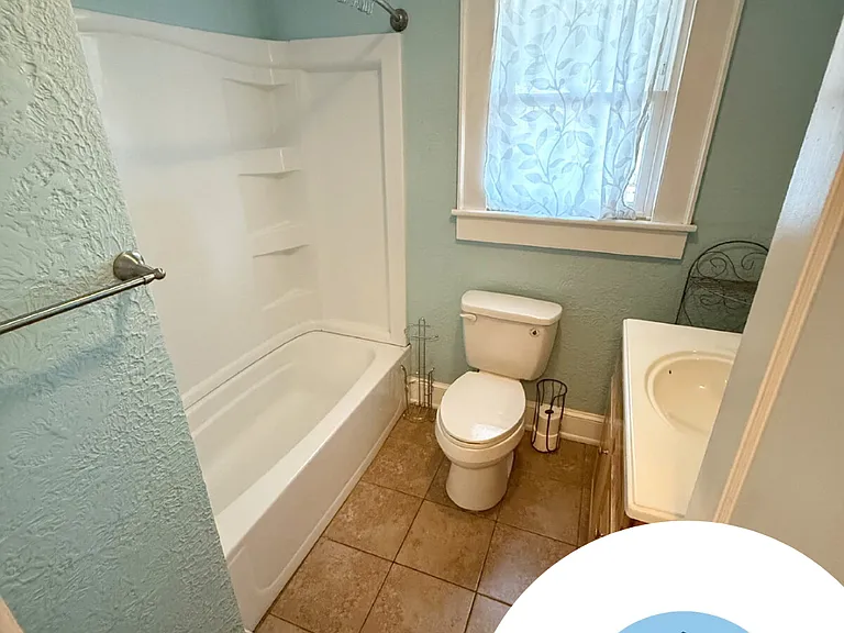 129 Hazelwood Ave — Photo 4