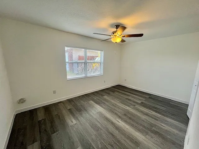 705 E Virginia Ave — Photo 17