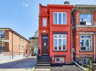 95 Wolseley St, Toronto, ON M5T 1A4