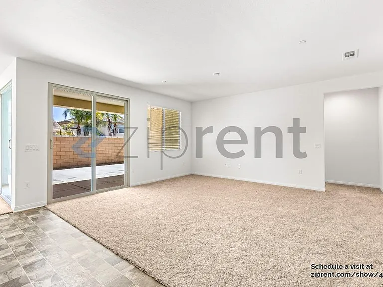 29695 Courage Ct — Photo 6