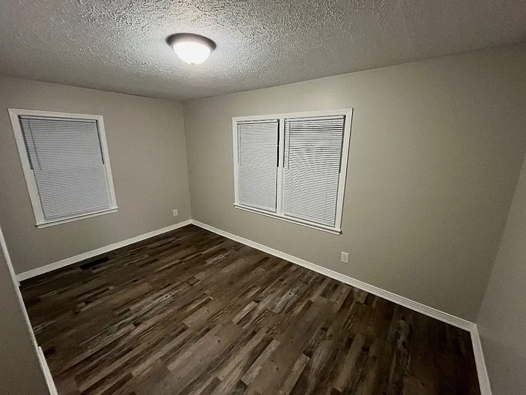 407 Pecan Ave — Photo 5