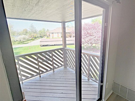 3rd image of 16544 Clarkson Dr #36