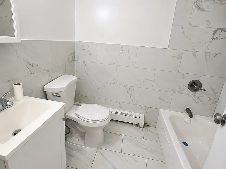80 Grafton Ave #15B — Photo 2