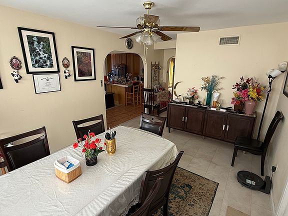 5th image of 1639 Poinciana Dr
