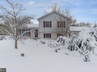 21 Eisenhower Blvd, Duncannon, PA 17020