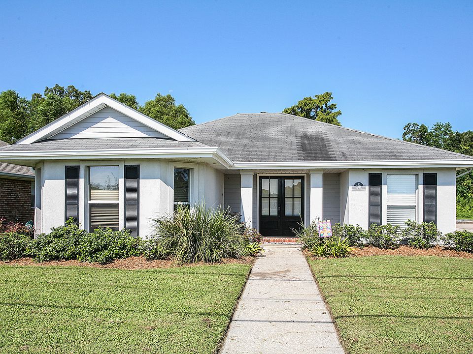 1st image of 3228 Judy Dr