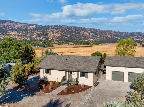 29471 Pinedale Dr, Tehachapi, CA 93561