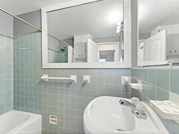 300 Peachtree St NW #19-J, Atlanta, GA 30308