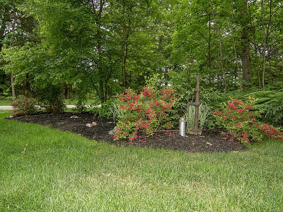 5th image of 3952 Darcliff Ln