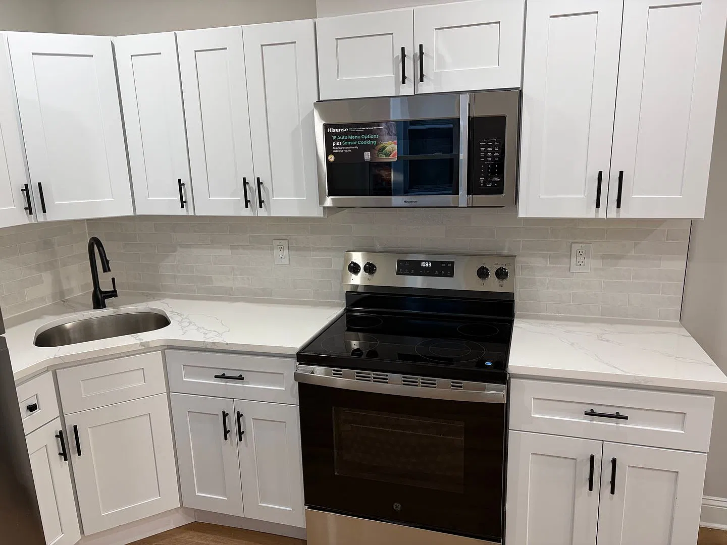 Beautiful Newly Renovated 3 Bedroom Home Now Available in West Parkside — Photo 2