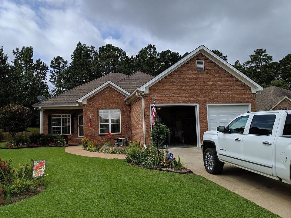 2nd image of 128 Winsor Way