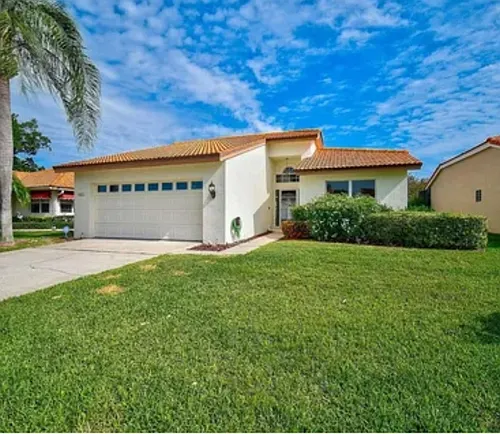 4021 Murfield Dr E Photo 1
