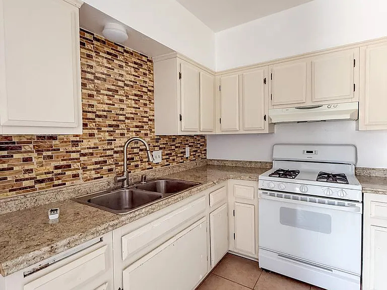 73407 Sunnyvale Dr — Photo 3