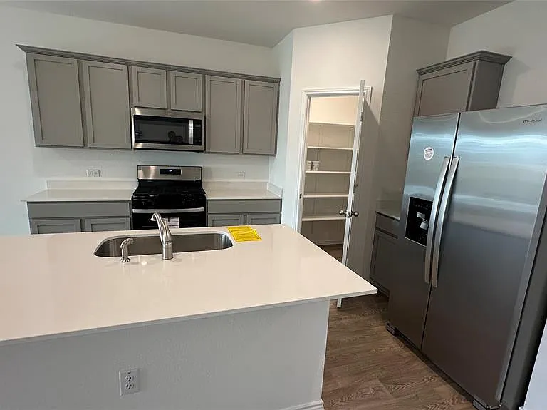204 Inks Ln — Photo 4