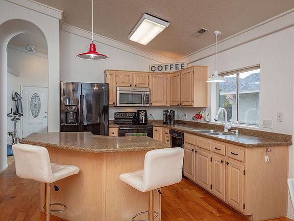 5th image of 710 S Indian Hills Dr Unit 27