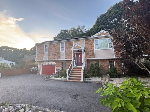 769 New Plainville Rd, New Bedford, MA 02745