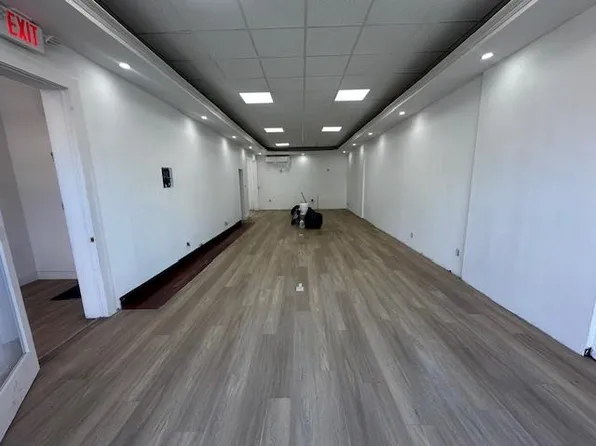 629 Washington Street image 1 of 8