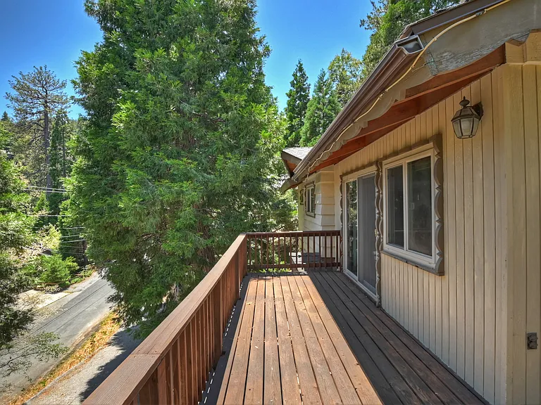 24581 Horst Dr — Photo 41