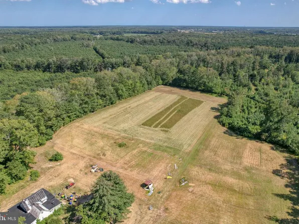 21242 Huckleberry Ln, Georgetown, DE 19947