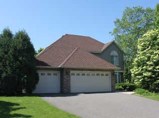 16919 Rogers Rd, Eden Prairie, MN 55347