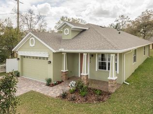 816 W Country Club Dr, Tampa, FL 33612