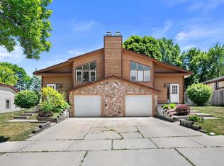 213 S Grandview Blvd #215, Waukesha, WI 53188