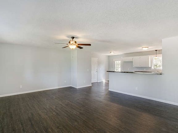 4th image of 13137 SW 157th Ter