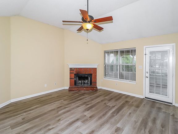 5th image of 8988 Gracie Ln