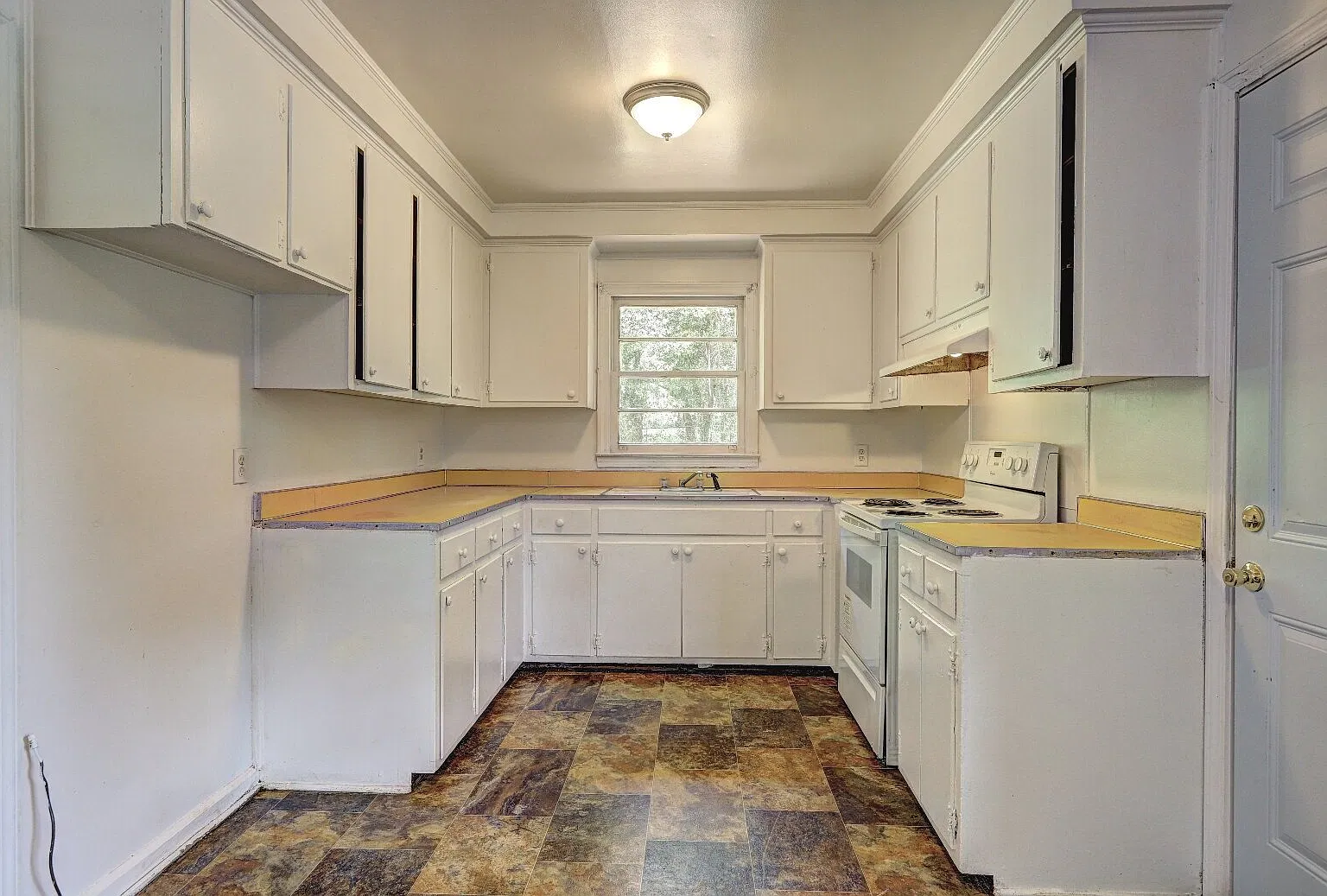 2634 Tredway Dr. - 23A — Photo 4