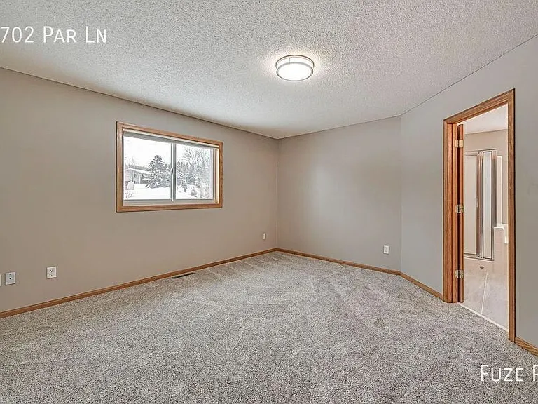 1702 Par Ln — Photo 38