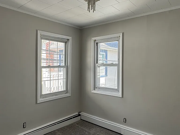 69 Illinois Ave — Photo 25