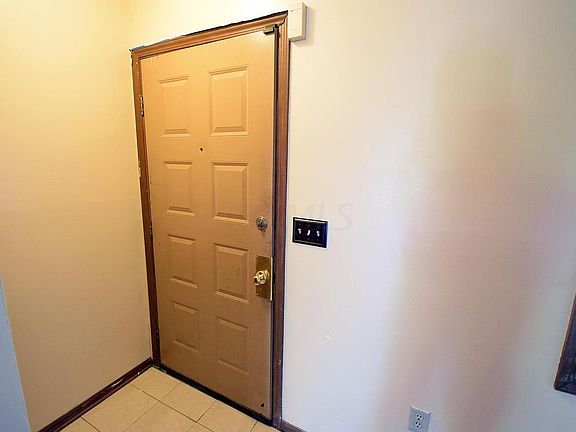 2nd image of 1545 Park Place Dr