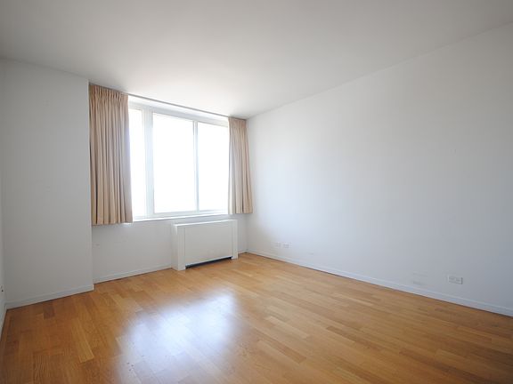 4th image of 420 E 54th St APT 38E