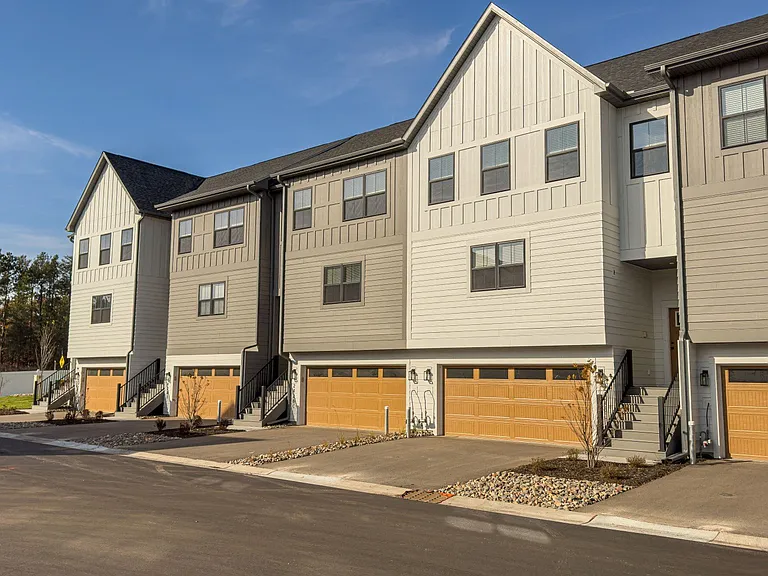 Foxtail Hollow Townhomes — Photo 36