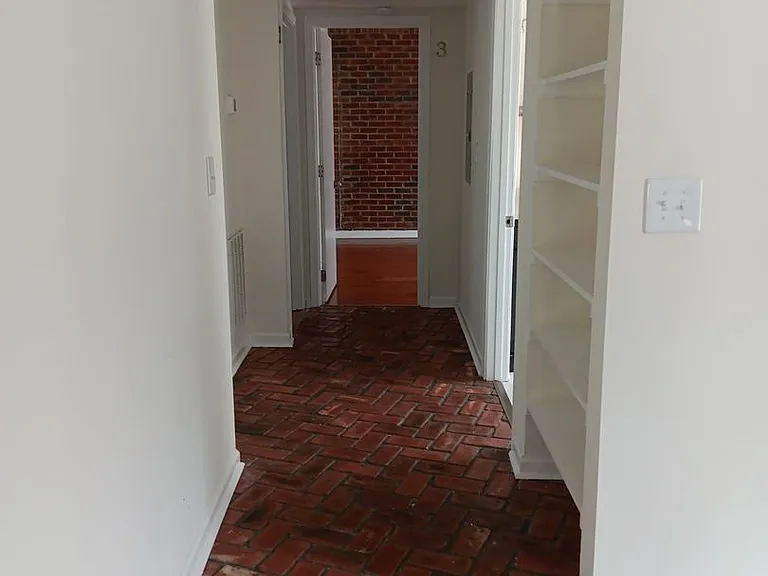 515 14th St NW #B — Photo 5
