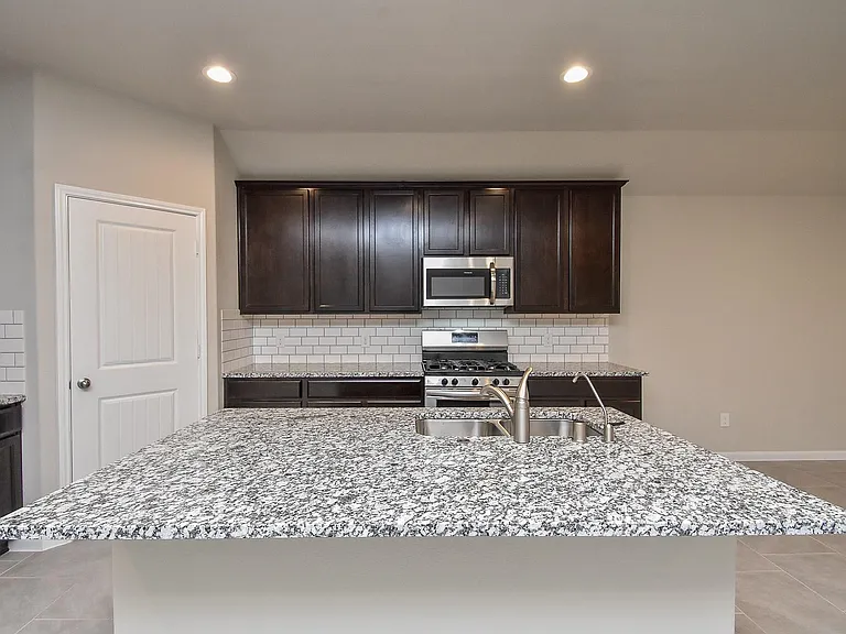 1427 Central Heights Dr — Photo 14