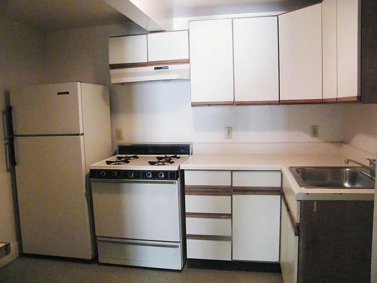 204 W Spencer St #1 — Photo 7