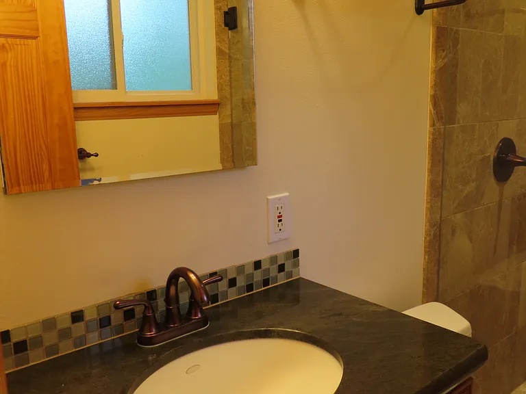 870 Waite Dr — Photo 4
