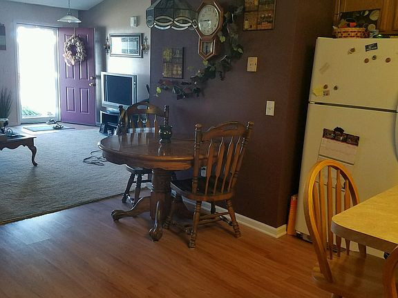 3rd image of 320 Nantucket Dr